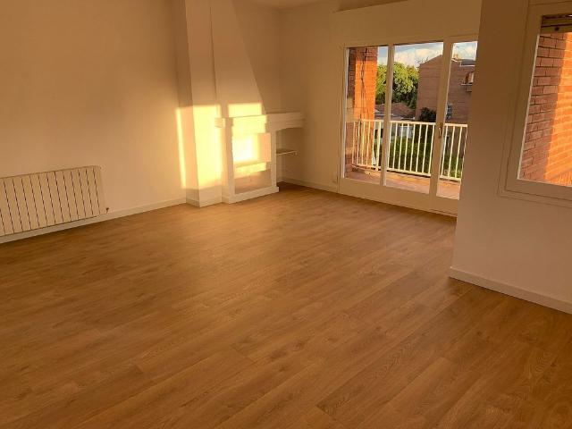 Piso en alquiler en calle Major, Sant Just Desvern, de 115 m² 4 habitaciones por 1.735
