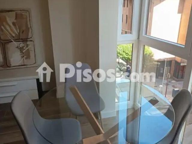 Piso en alquiler en Calle Mayor Antigua, cerca de Calle del Cardenal Almaraz