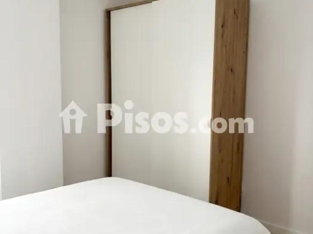 Piso en alquiler en Calle Mayor, 1