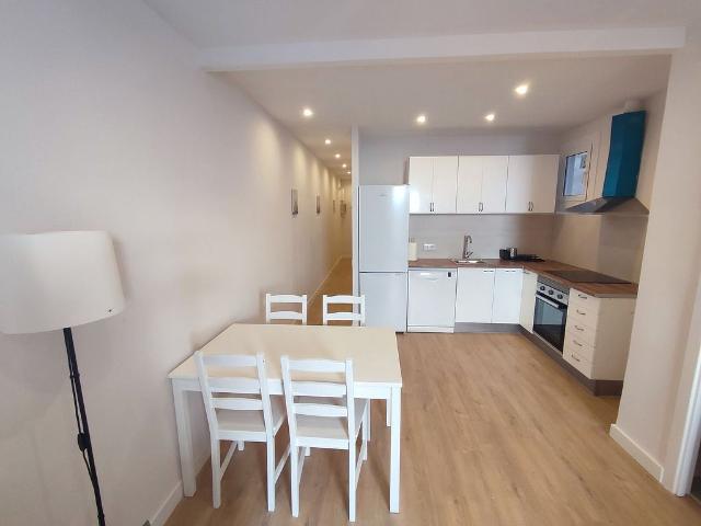 Piso en alquiler en calle Mossèn Jaume Busquet, Hospitalet de Llobregat, L´, de 62 m² 3 habitaciones por 968