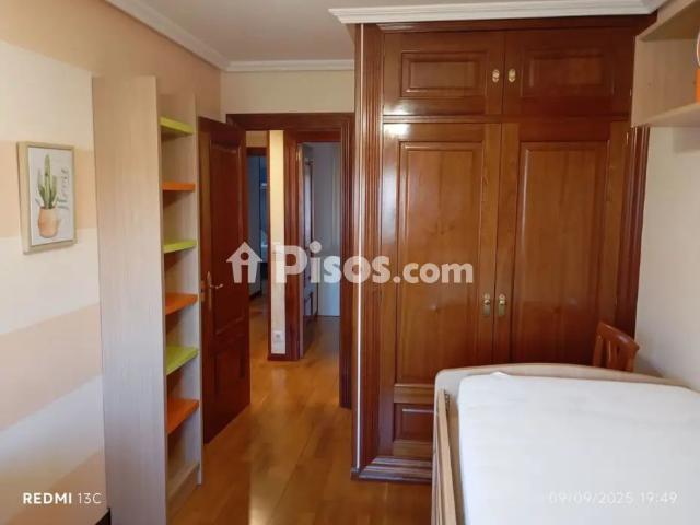 Piso en alquiler en Calle Agustín Rodríguez Sahagún