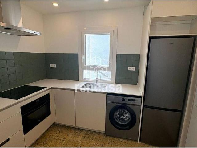 Piso en alquiler en calle Alcalde Sol, Lleida, de 94 m² 3 habitaciones por 970