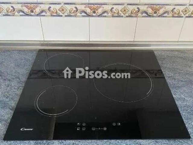Piso en alquiler en Calle Ana María Matute