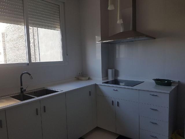 Piso en alquiler en calle Àngel Guimerà, Manresa, de 158 m² 4 habitaciones por 1.390