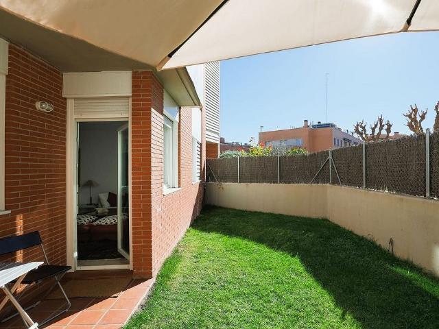 Piso en alquiler en calle Antònia Macià, Montgat, de 90 m² 2 habitaciones por 1.800