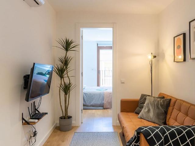 Piso en alquiler en calle Baro de Sant Lluis, Barcelona, de 55 m² 2 habitaciones por 1.590
