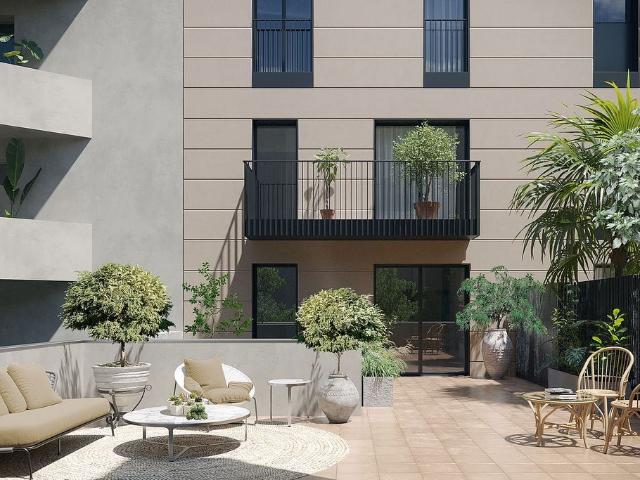 Piso en alquiler en calle Bernat Bransi, Barcelona, de 84 m² 2 habitaciones por 1.880