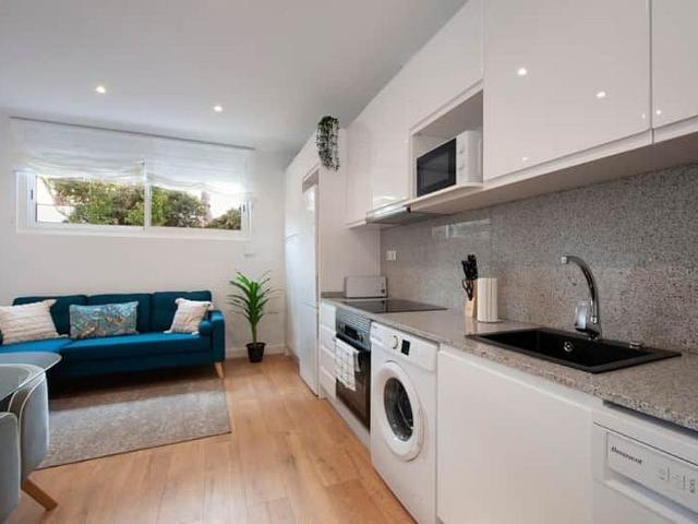 Piso en alquiler en calle, Castelldefels, de 25 m² 1 habitación por 1.100