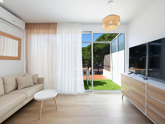 Piso en alquiler en calle, Castelldefels, de 40 m² 1 habitación por 1.300