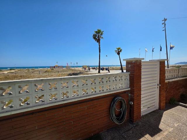 Piso en alquiler en calle Carme, Castelldefels, de 80 m² 2 habitaciones por 3.200