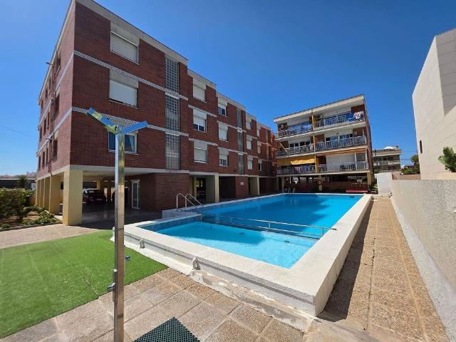 Piso en alquiler en calle Carme, Castelldefels, de 94 m² 2 habitaciones por 2.400