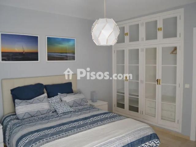 Piso en alquiler en Calle Carlos Cañal, 36