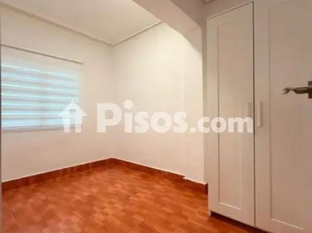 Piso en alquiler en Calle Carrer Dalmagro