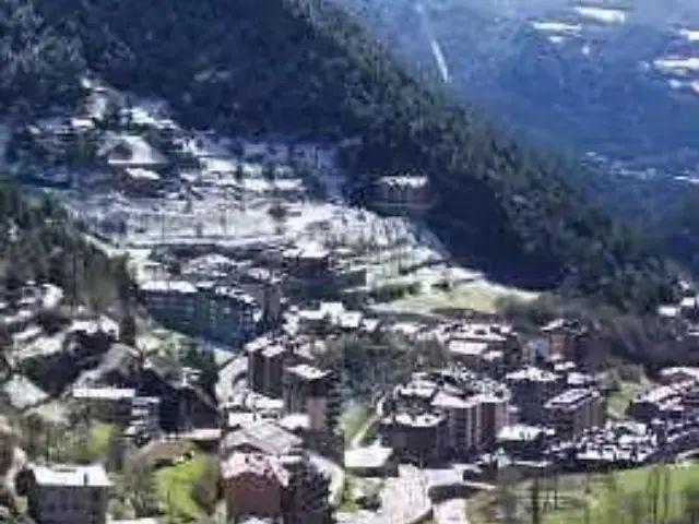 Piso en alquiler en Calle Carretera de Arinsal, 1