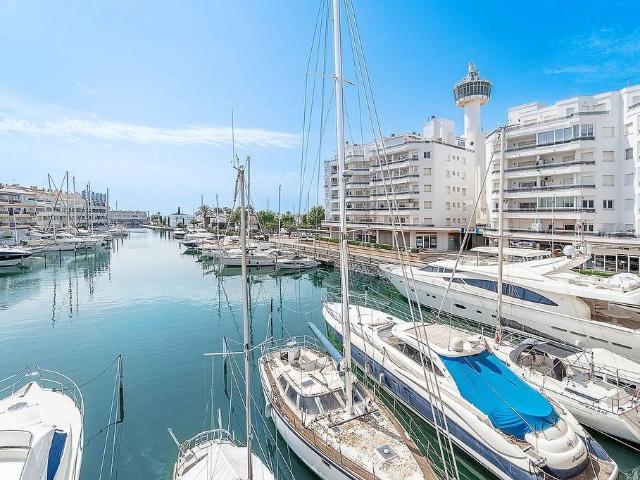 Piso en alquiler en calle Cavall de Mar, Castelló d´Empúries, de 35 m² 1 habitación por 1.521