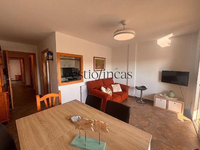 Piso en alquiler en calle Cèsar Martinell, Cambrils, de 70 m² 2 habitaciones por 700