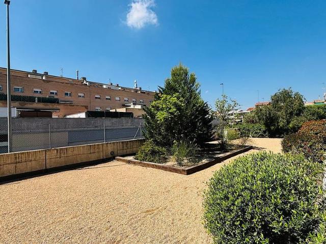 Piso en alquiler en calle CL Alcoi D', Terrassa, de 90 m² 3 habitaciones por 2.350