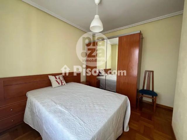 Piso en alquiler en Calle Claustrillas