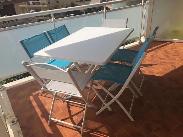 Piso en alquiler en calle Cmontroig, Cambrils, de 50 m² 2 habitaciones por 593