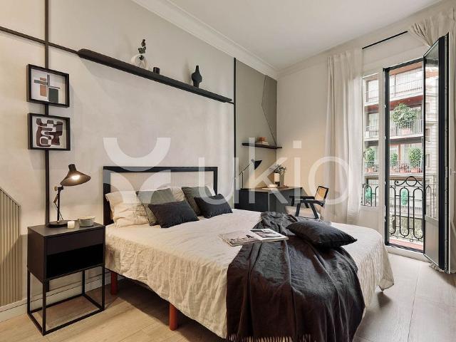 Piso en alquiler en calle De Muntaner, Barcelona, de 82 m² 2 habitaciones por 2.425