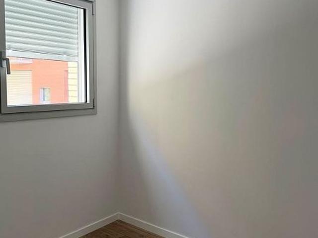 Piso en alquiler en calle De Magallanes, Rubí, de 70 m² 2 habitaciones por 1.250