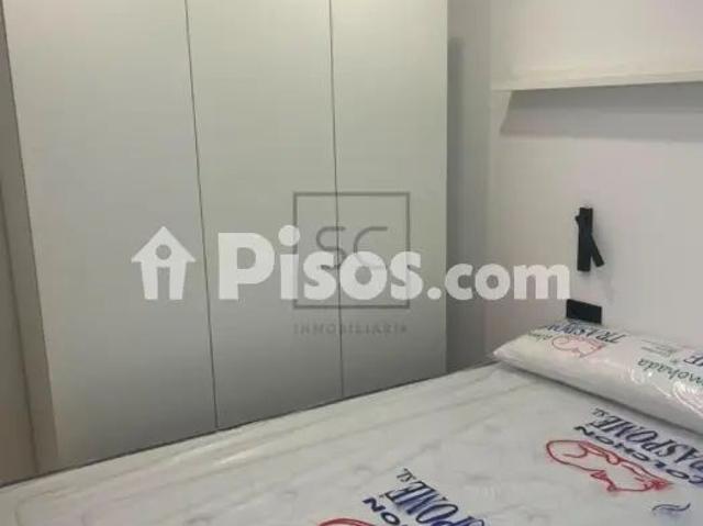 Piso en alquiler en Calle de María, cerca de Calle del Sol