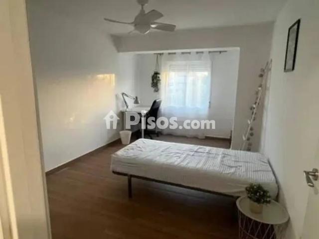 Piso en alquiler en Calle de Mariano Montesinos