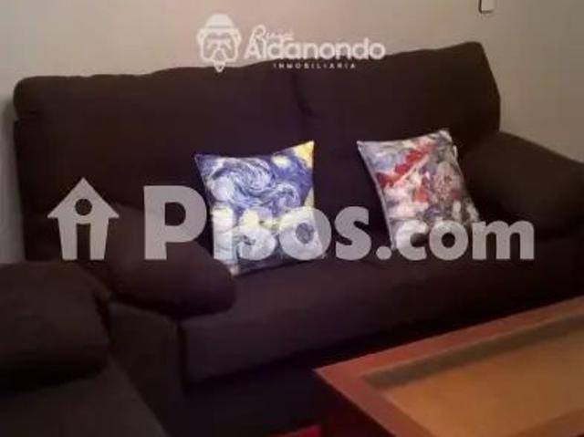 Piso en alquiler en Calle de Melchor Cano
