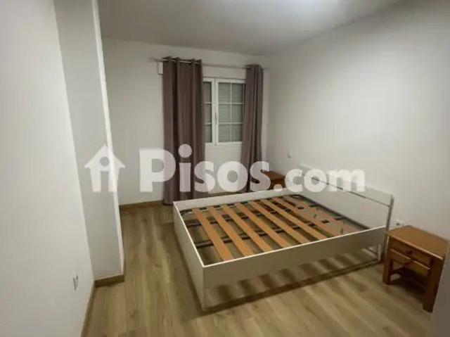 Piso en alquiler en Calle de Miguel de Cervantes, 9