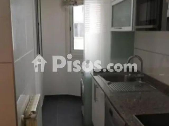 Piso en alquiler en Calle de Montroig, 1