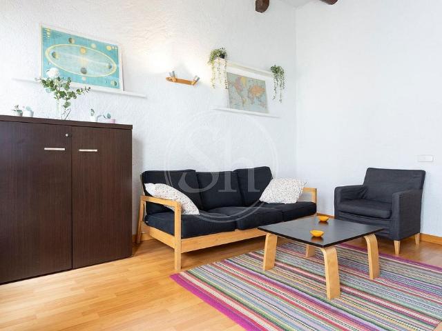 Piso en alquiler en calle De N'amargós, Barcelona, de 38 m² 1 habitación por 1.100