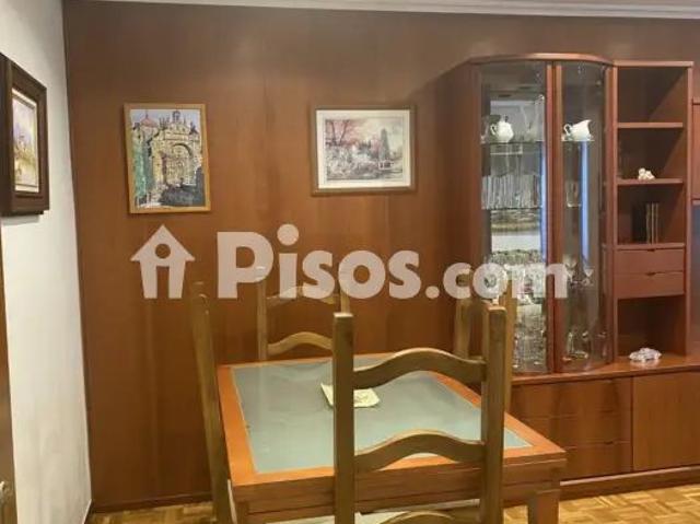 Piso en alquiler en Calle de Navas, 11