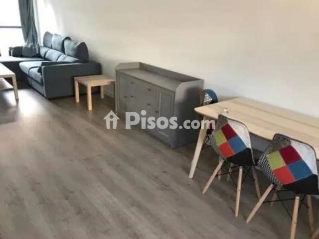 Piso en alquiler en Calle de Ollería