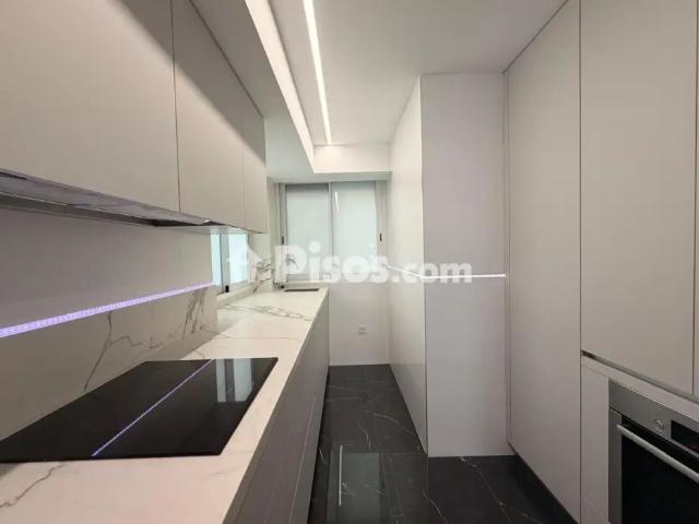 Piso en alquiler en Calle de Acisclo Díaz