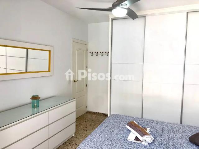 Piso en alquiler en Calle de Ángel de Saavedra