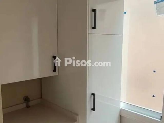 Piso en alquiler en Calle de Antonio Millón
