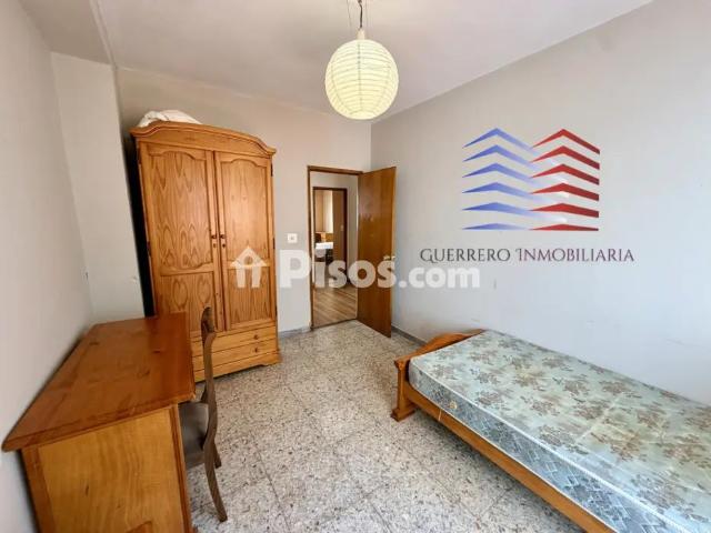Piso en alquiler en Calle de Antonio Puga