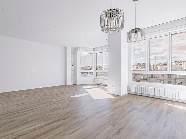 Piso en alquiler en calle De Balmes, Barcelona, de 154 m² 3 habitaciones por 4.490
