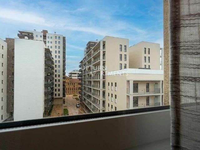 Piso en alquiler en calle De Batllori, Hospitalet de Llobregat, L´, de 80 m² 3 habitaciones por 1.600