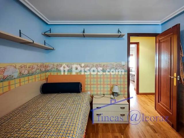 Piso en alquiler en Calle de Benabarre