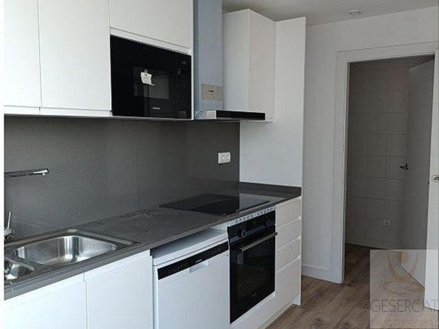 Piso en alquiler en calle De Benet Cortada, Sant Cugat del Vallès, de 90 m² 3 habitaciones por 2.500