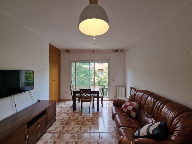 Piso en alquiler en calle De Bernat Boades, Girona, de 49 m² 1 habitación por 853