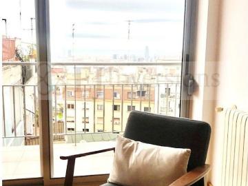 Piso en alquiler en calle De Brussel·Les, Barcelona, de 80 m² 3 habitaciones por 1.400