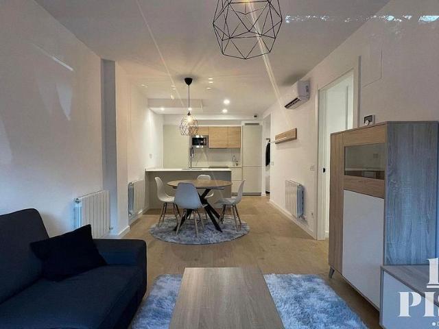 Piso en alquiler en calle De Ca N'alzamora, Rubí, de 70 m² 2 habitaciones por 1.400