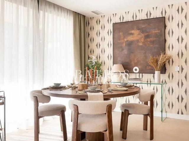 Piso en alquiler en calle De Calatrava, Barcelona, de 307 m² 5 habitaciones por 18.000