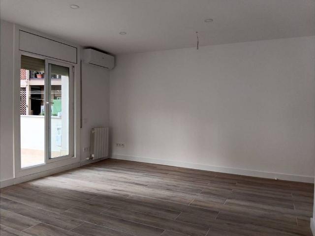 Piso en alquiler en calle De Calassanç Duran, Sabadell, de 93 m² 3 habitaciones por 1.309