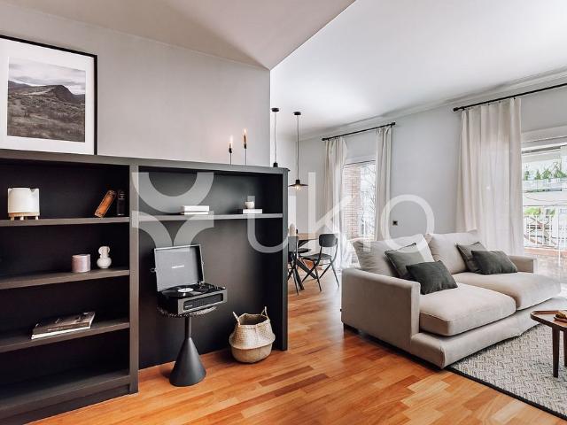 Piso en alquiler en calle De Calvet, Barcelona, de 130 m² 3 habitaciones por 3.280