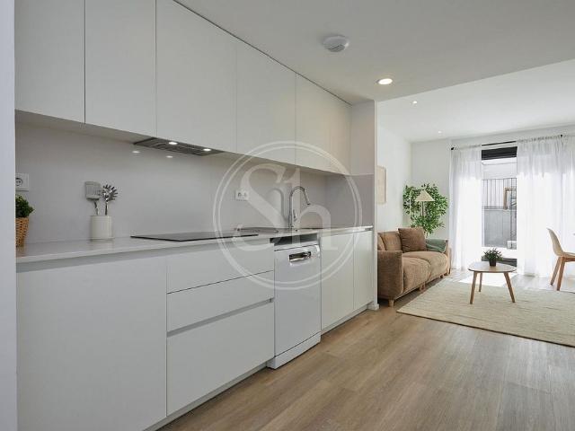 Piso en alquiler en calle De Castelao, Hospitalet de Llobregat, L´, de 75 m² 2 habitaciones por 2.090