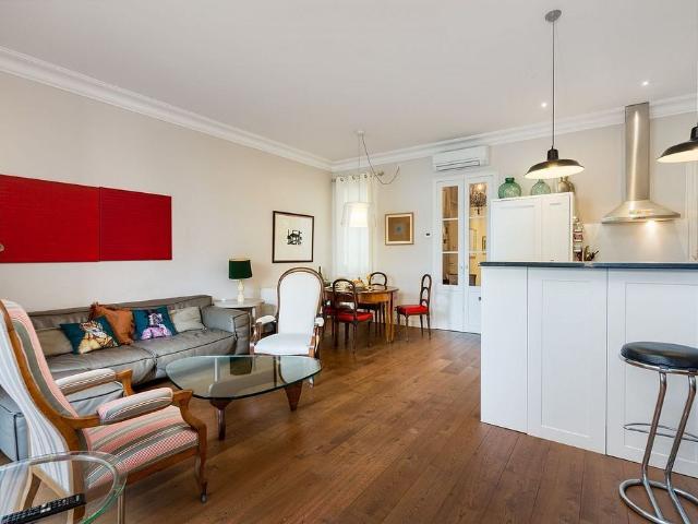 Piso en alquiler en calle De Castellnou Barcelona, Barcelona, de 82 m² 3 habitaciones por 2.850