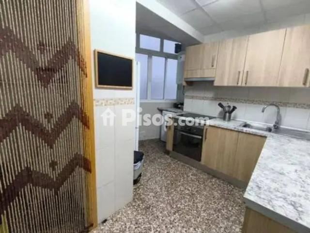 Piso en alquiler en Calle de Capitanes Ripoll